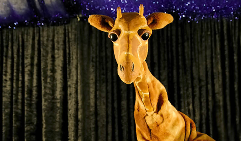Ute Kreuzberger - Giraffe Puppe